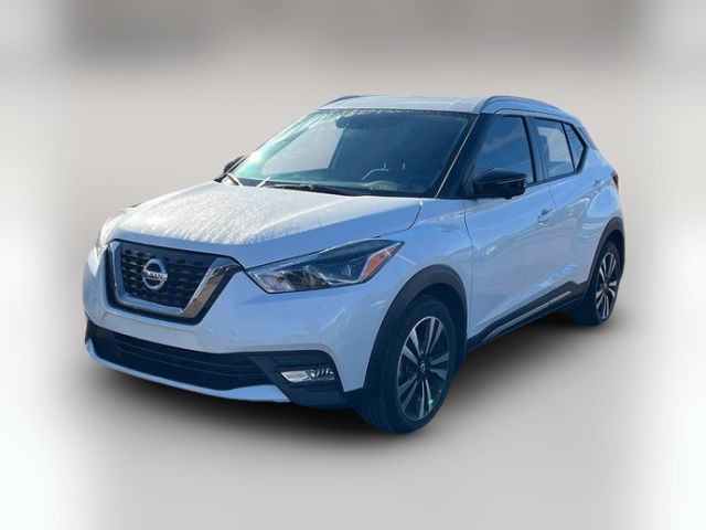 2019 Nissan Kicks SR