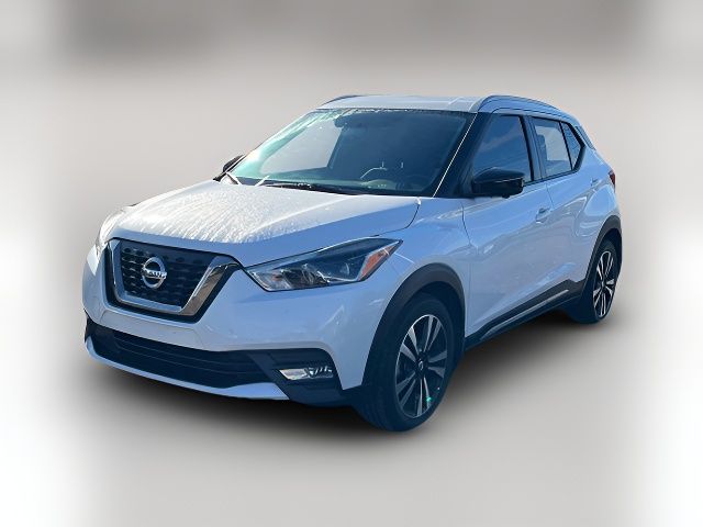 2019 Nissan Kicks SR