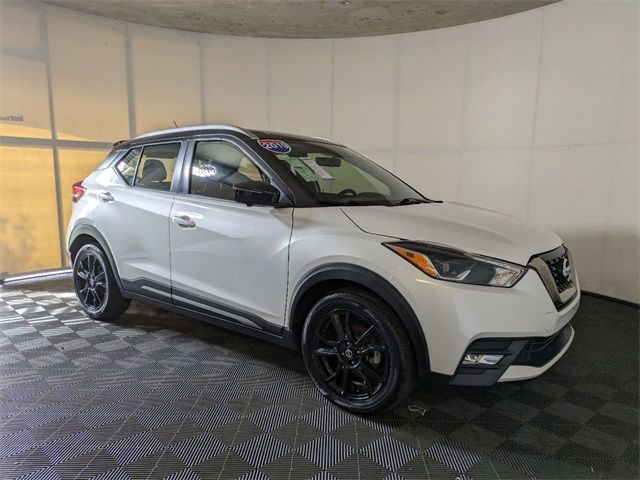 2019 Nissan Kicks SR