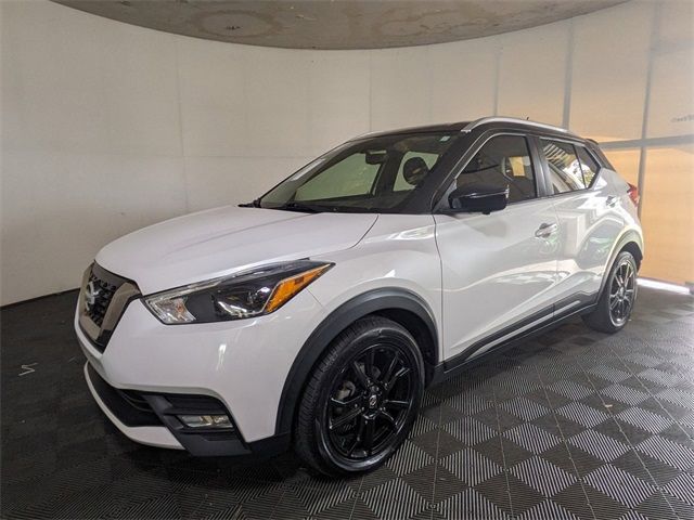 2019 Nissan Kicks SR