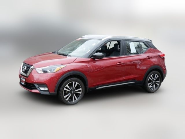 2019 Nissan Kicks SR