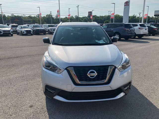 2019 Nissan Kicks SR