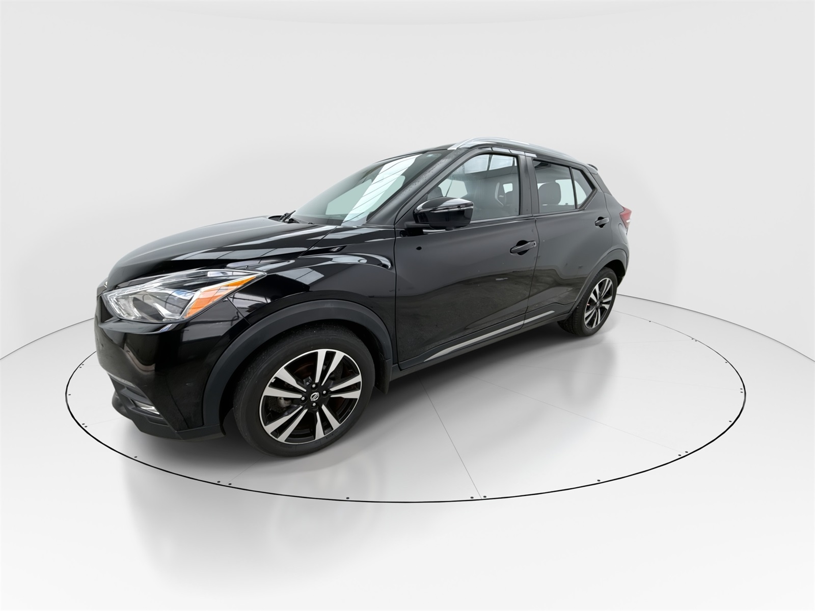 Used 2019 Nissan Kicks SR For Sale in Plano, TX | Capital One Auto ...