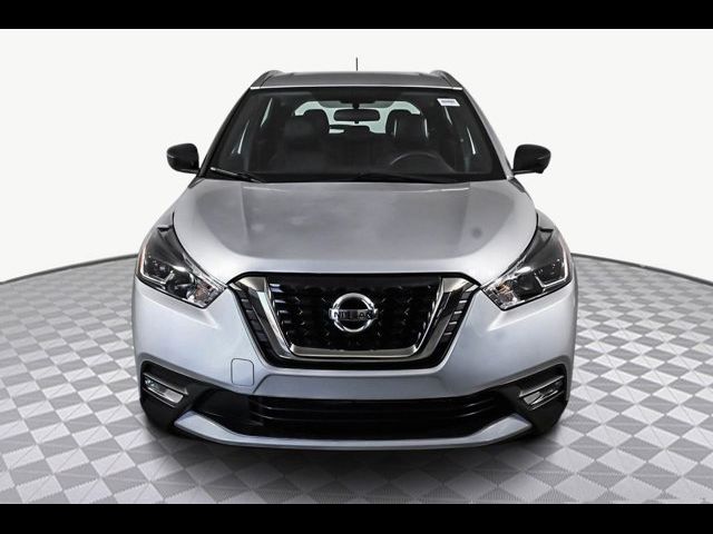 2019 Nissan Kicks SR