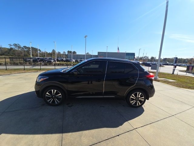 2019 Nissan Kicks SR