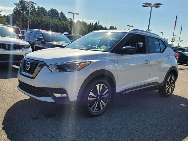 2019 Nissan Kicks SR