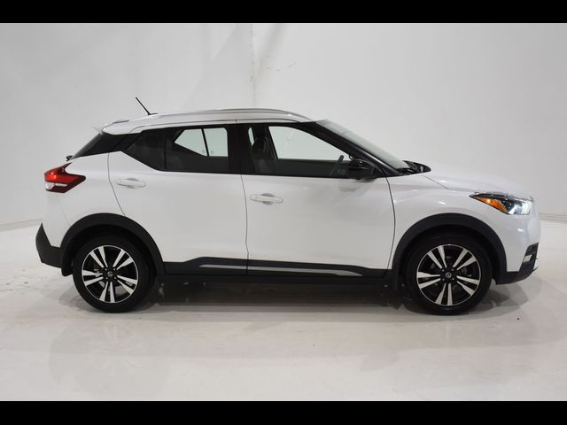 2019 Nissan Kicks SR