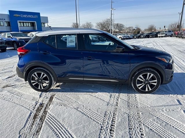 2019 Nissan Kicks SR