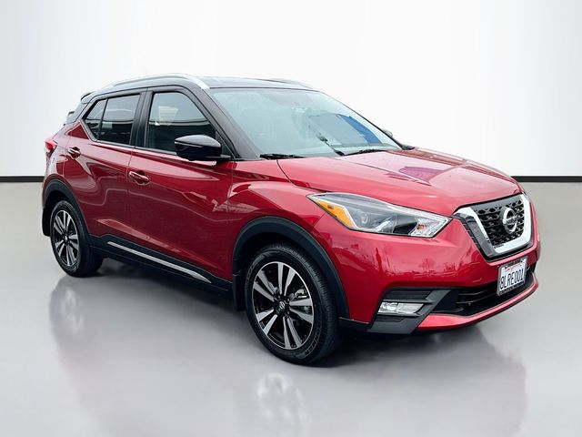 2019 Nissan Kicks SR
