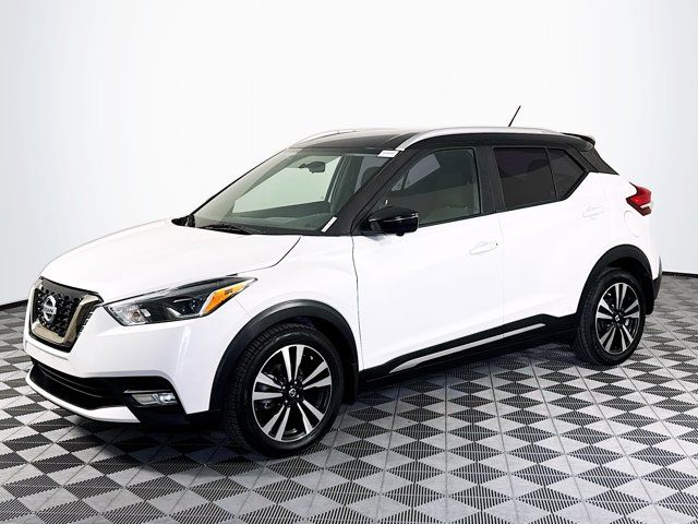2019 Nissan Kicks SR
