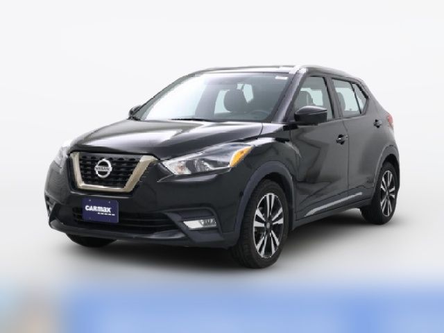 2019 Nissan Kicks SR
