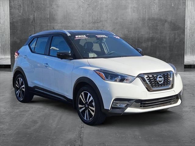 2019 Nissan Kicks SR