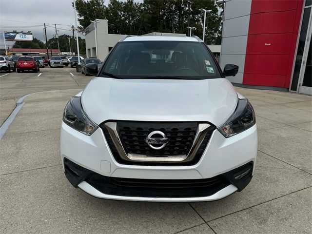 2019 Nissan Kicks SR