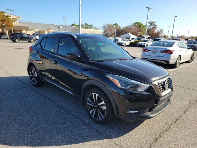 2019 Nissan Kicks SR