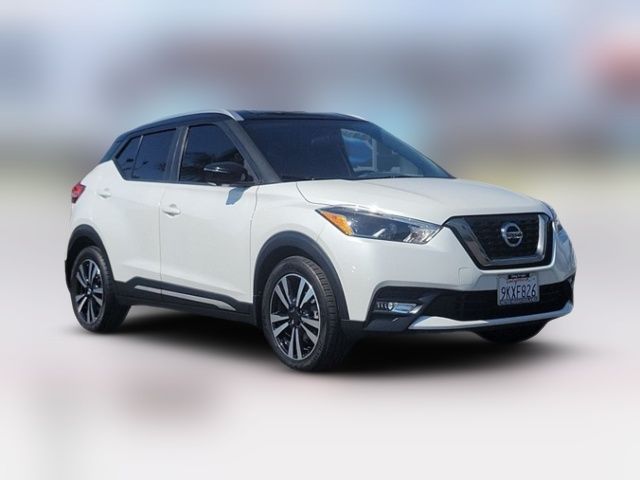 2019 Nissan Kicks SR