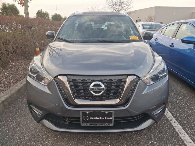 2019 Nissan Kicks SR