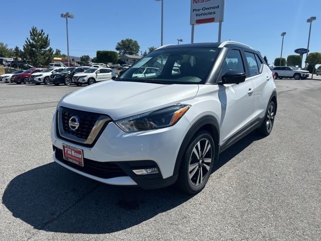 2019 Nissan Kicks SR