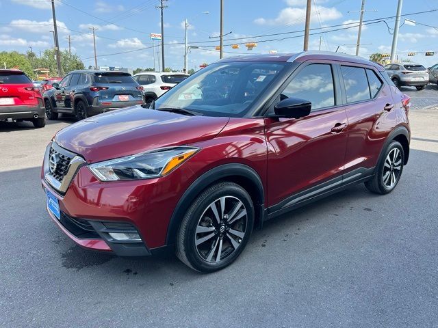 2019 Nissan Kicks SR