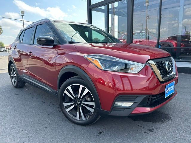 2019 Nissan Kicks SR