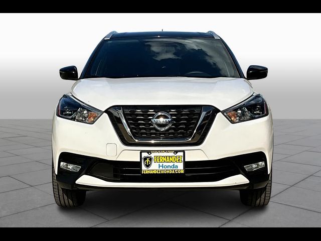 2019 Nissan Kicks SR