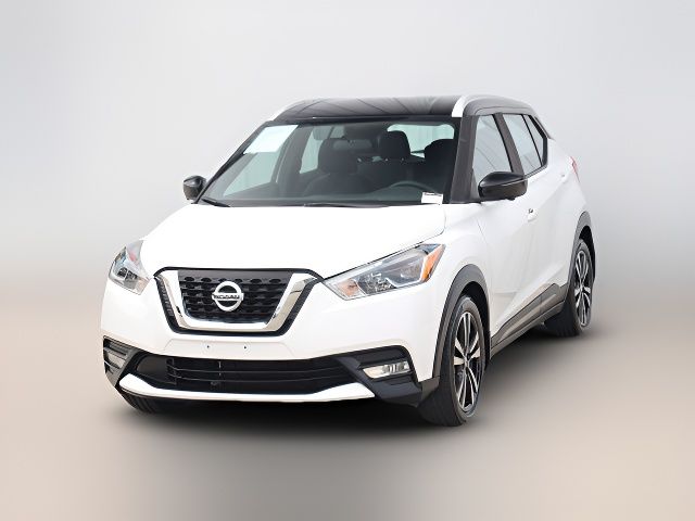 2019 Nissan Kicks SR