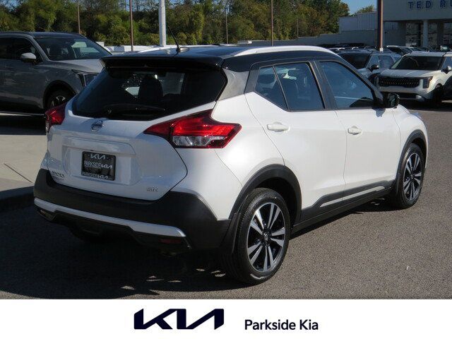 2019 Nissan Kicks SR