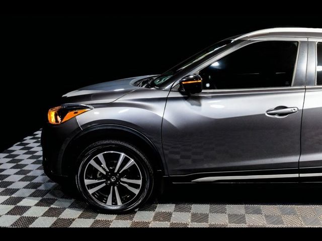 2019 Nissan Kicks SR