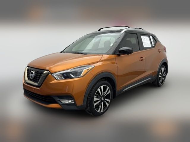 2019 Nissan Kicks SR