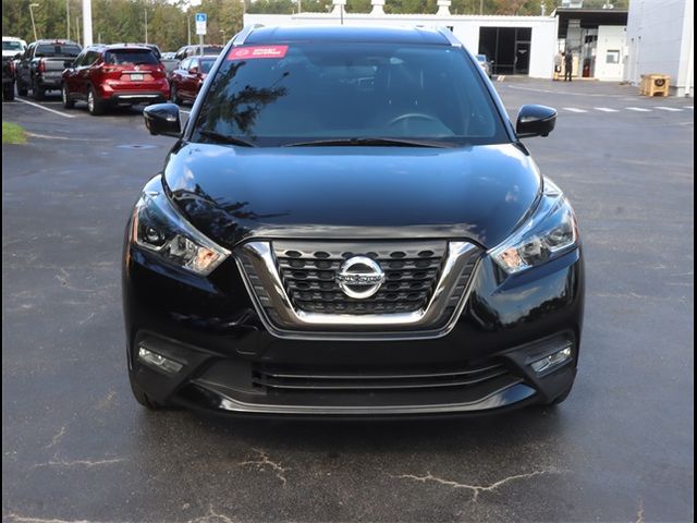 2019 Nissan Kicks SR