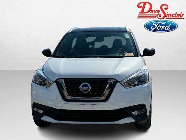 2019 Nissan Kicks SR