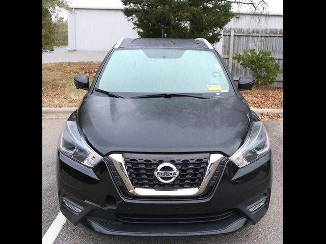 2019 Nissan Kicks SR