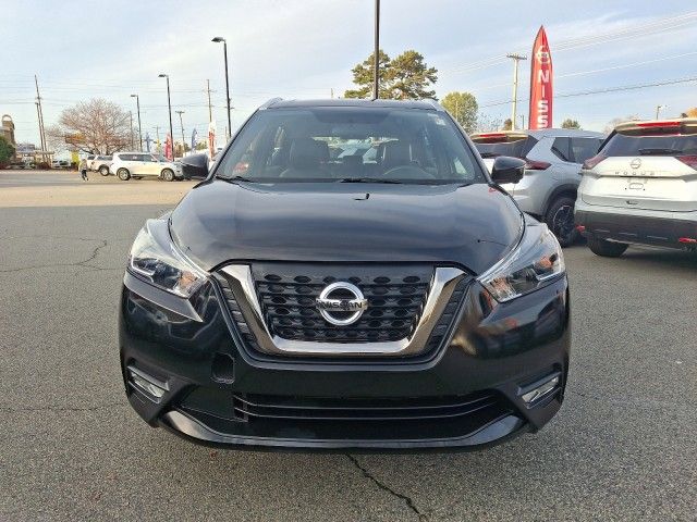 2019 Nissan Kicks SR