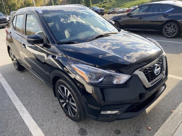 2019 Nissan Kicks SR