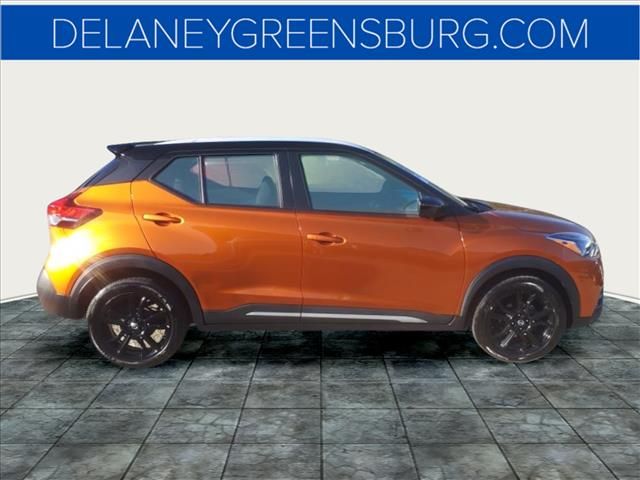 2019 Nissan Kicks SR