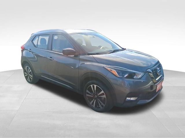 2019 Nissan Kicks SR