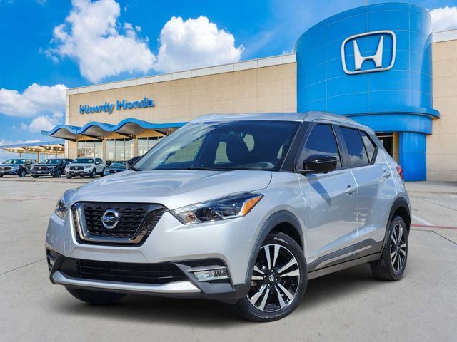 2019 Nissan Kicks SR