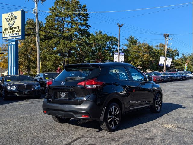 2019 Nissan Kicks SR