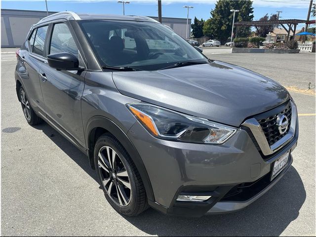 2019 Nissan Kicks SR