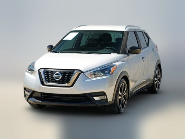 2019 Nissan Kicks SR