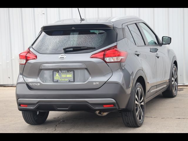 2019 Nissan Kicks SR