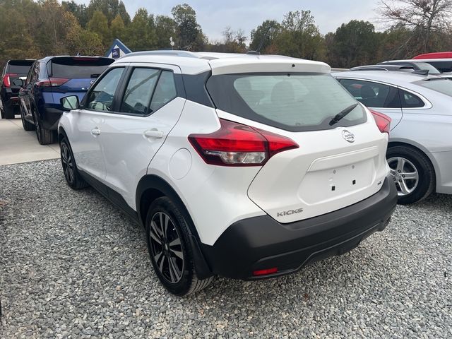 2019 Nissan Kicks SV