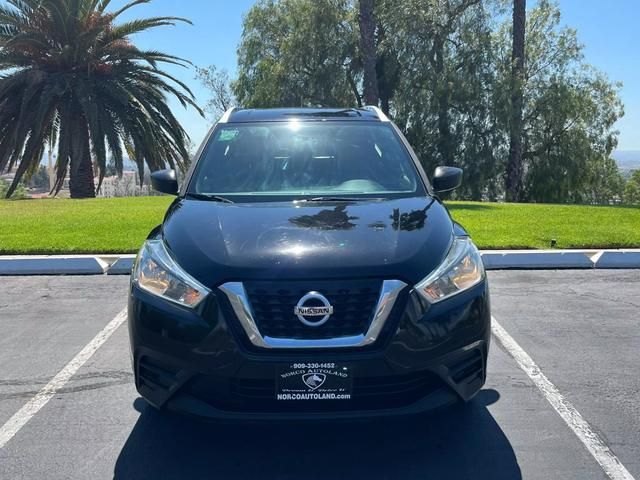 2019 Nissan Kicks S