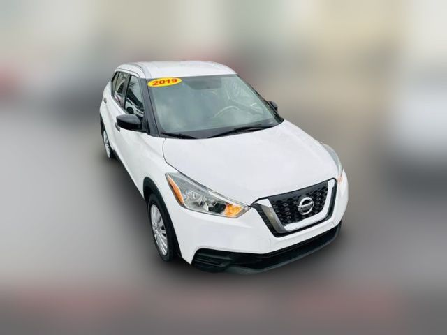 2019 Nissan Kicks S