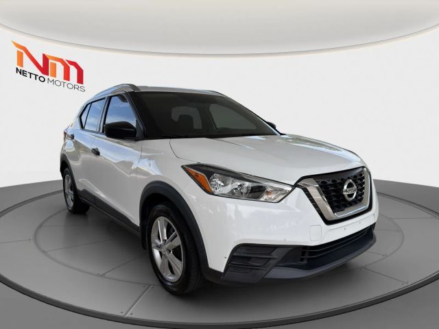 2019 Nissan Kicks S