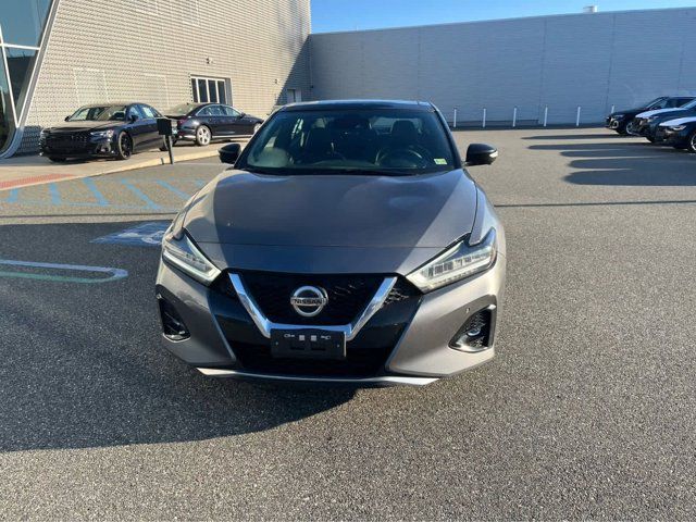 2019 Nissan Maxima SR