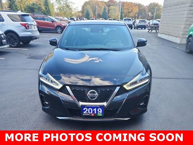 2019 Nissan Maxima SR