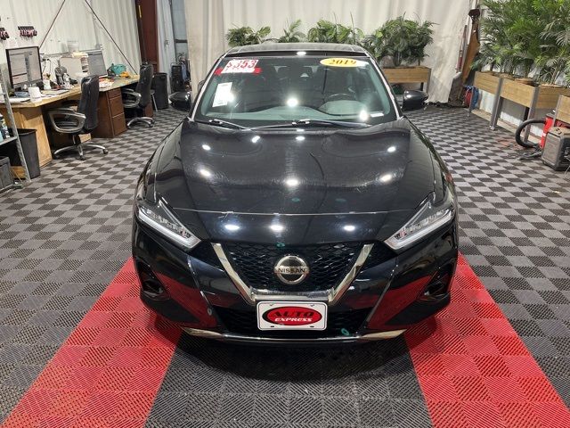 2019 Nissan Maxima SR