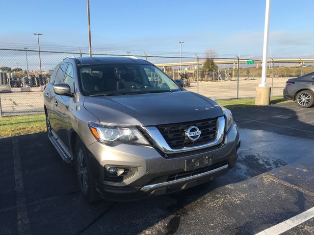 2019 Nissan Pathfinder SV