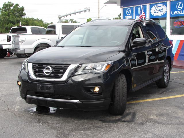 2019 Nissan Pathfinder SL