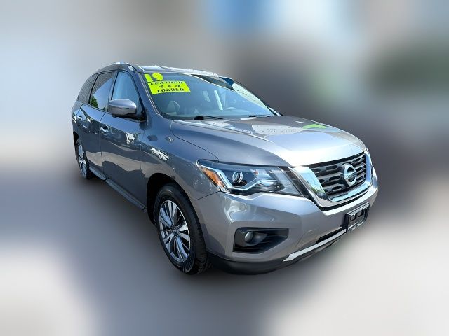 2019 Nissan Pathfinder SL